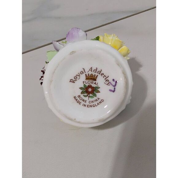 Royal Adderley Bone China Multi-Color Hand Painted Mini Floral Bouquet 1.5" x 1. - Picture 3 of 5